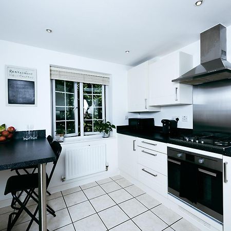 Riverside Stays, Modern House Stays, Shefford, Bedfordshire Exterior photo
